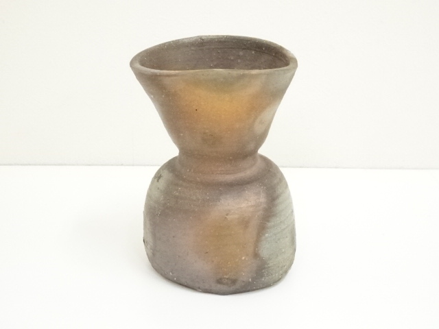  備前焼　金重晃介造　掛花入（共箱）